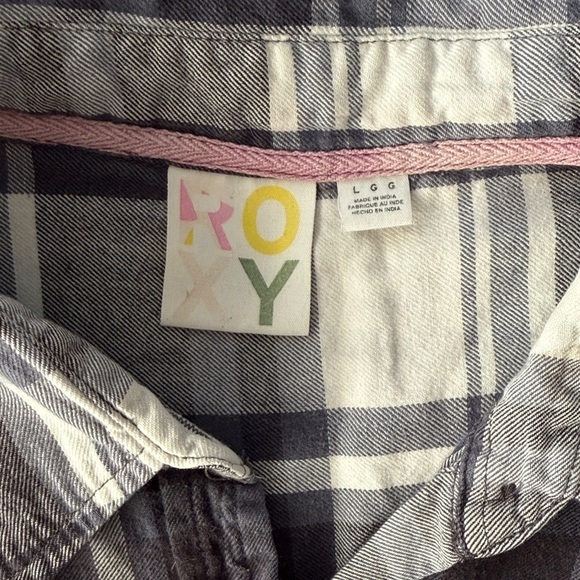 roxy plaid button down / L - Picture 3 of 9